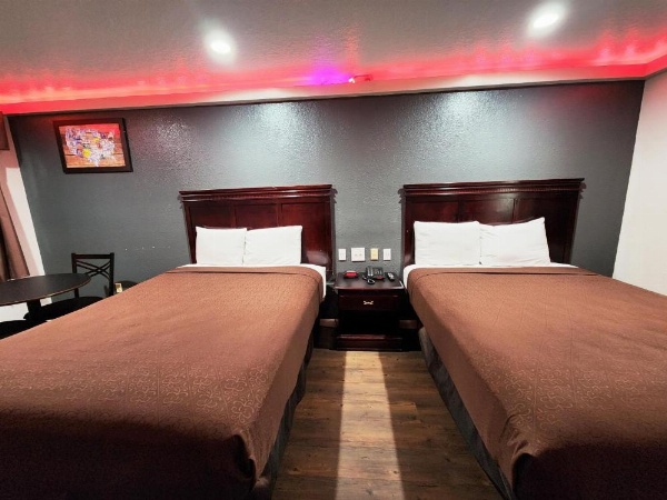 Express Inn Hobby Airport image 31