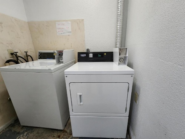 Express Inn Hobby Airport image 5